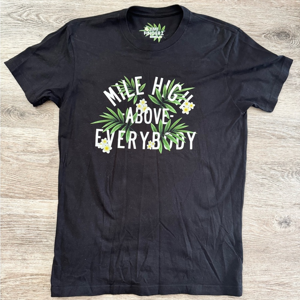 Jimi-Fingerz Black Graphic T-Shirt ‚Mile High Above Everything’ for Men